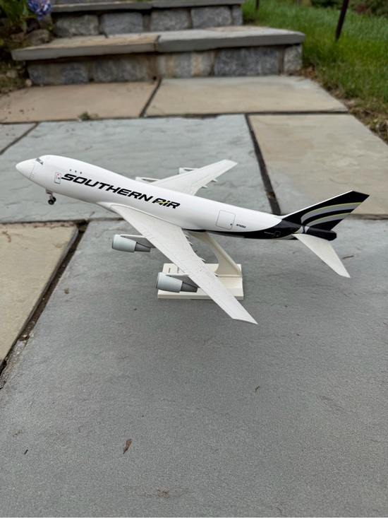 Other - Southern Air White & Black Boeing 747-200F Airplane Model
